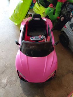 Toy car