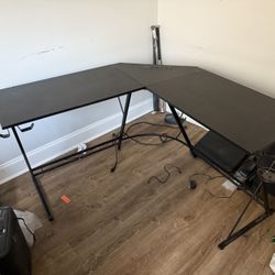 L-Shaped Gaming Desk with Built-in Power Strip – Black (No Top Shelf)