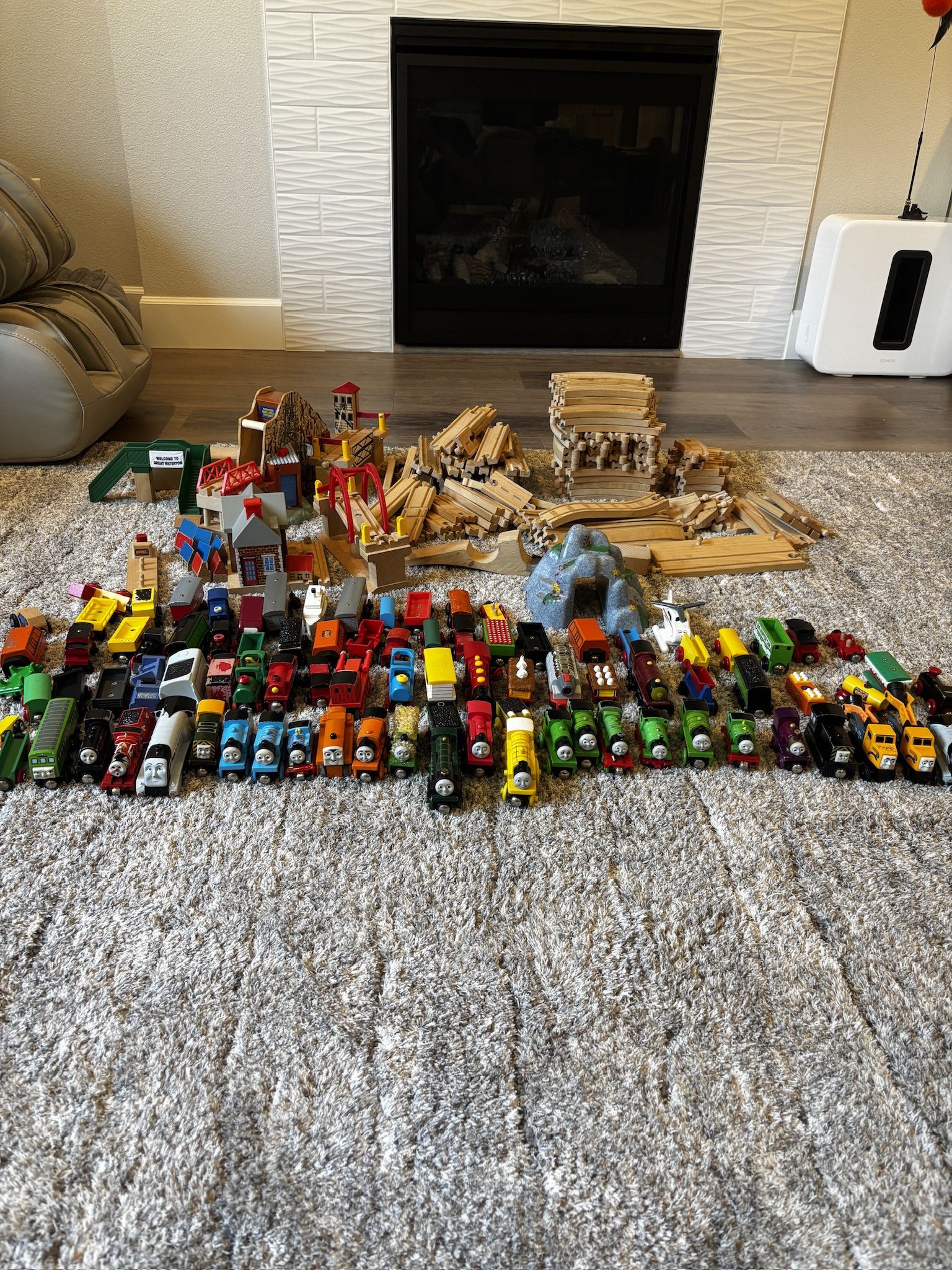 Thomas Train Wooden Rails And Trains Set