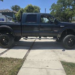 Ford F250 Super Duty 6.0 Turbo Diesel KC  Turbo  On 37’s  8 Inch Lifted Sinister Diesel Rough Country 04’!!!