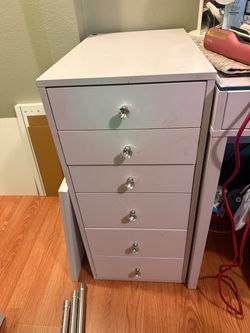 Vanity organizer