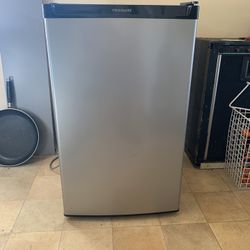 Frigidaire Mini