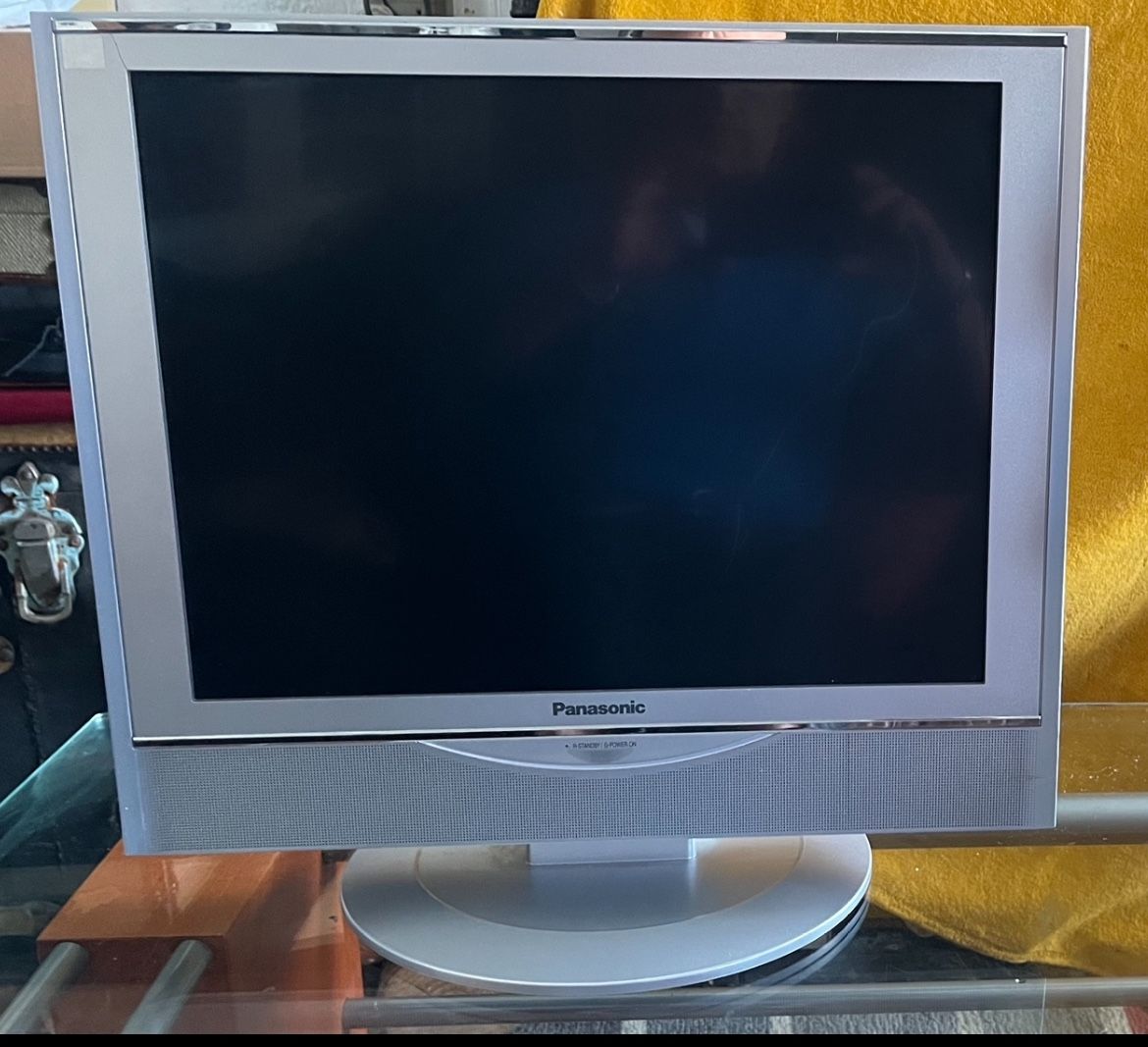 Panasonic LCD TV 20” 