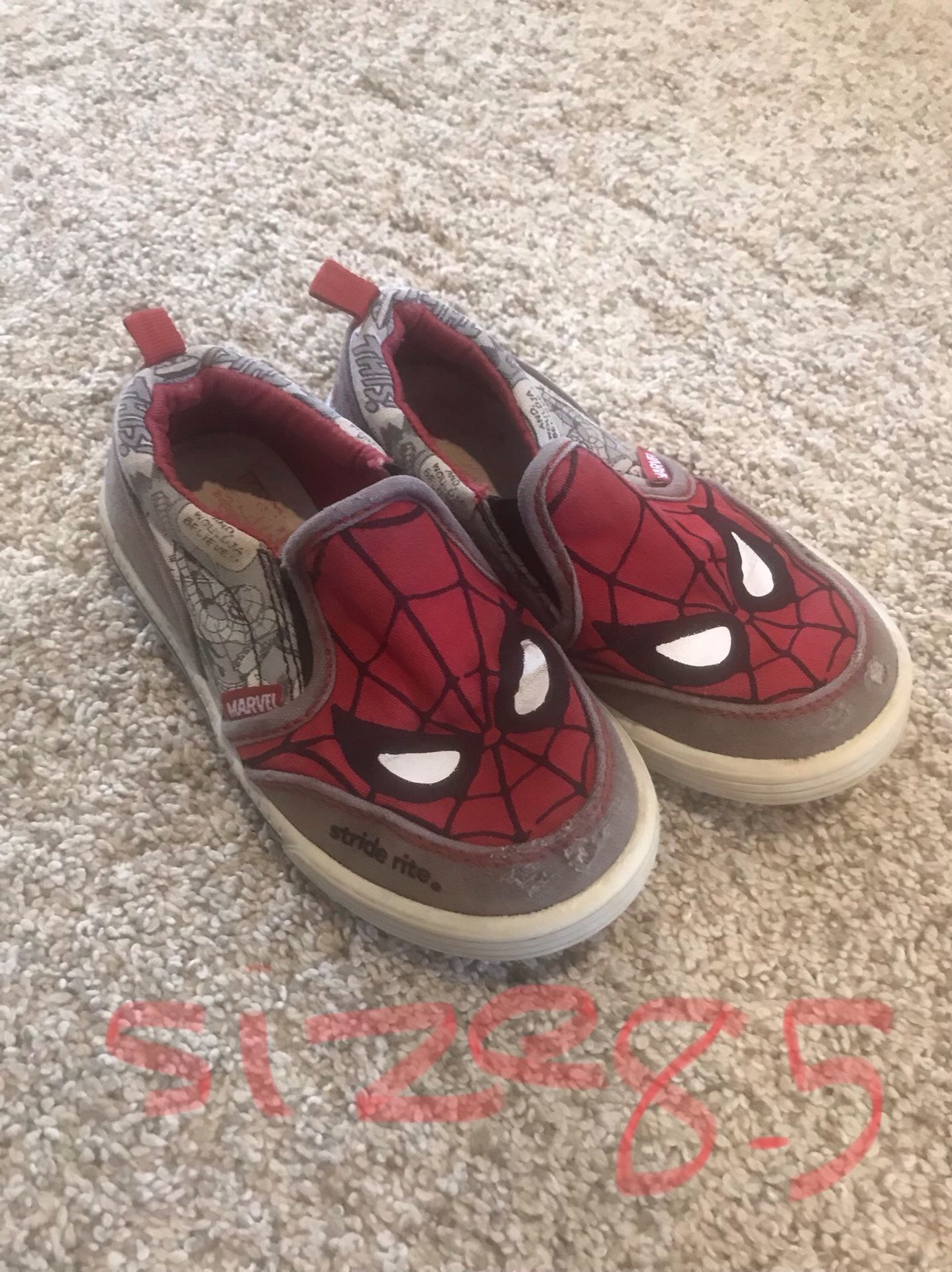 Spider man slip on toddler shoes 8.5 size