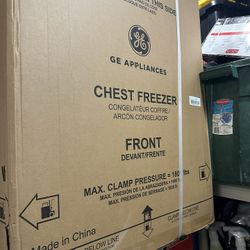 GE Chest Freezerg