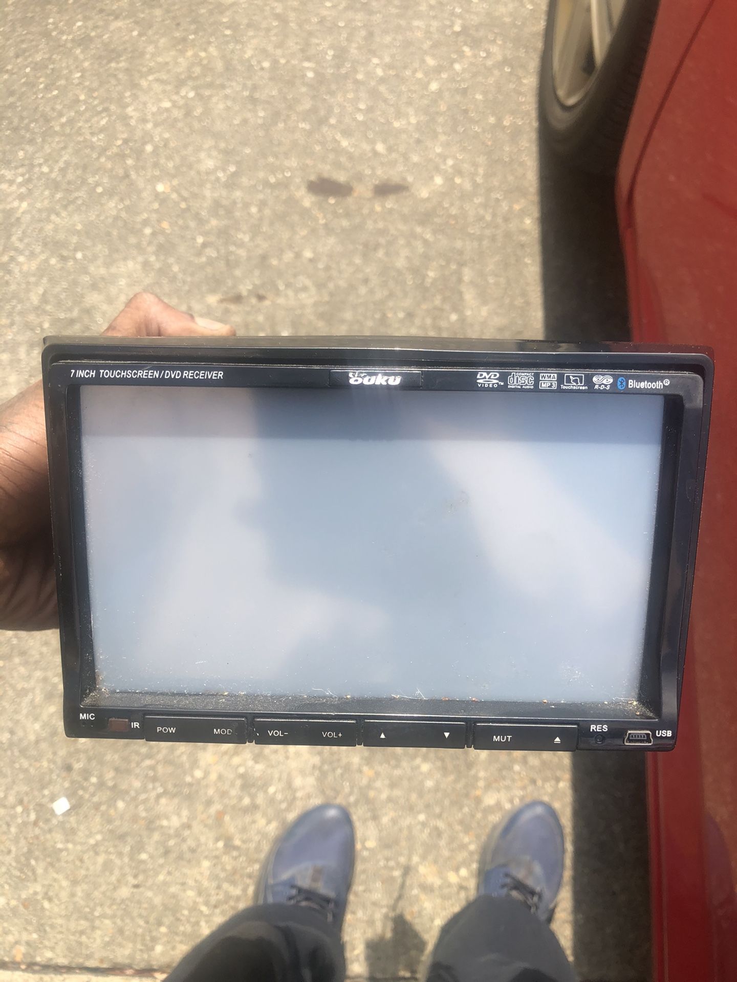 Touch screen head unit