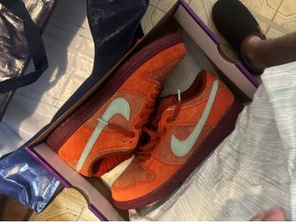 Nike SB dunk low mystic red (DS)