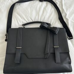 15.6 Laptop Bag, Good Condition 