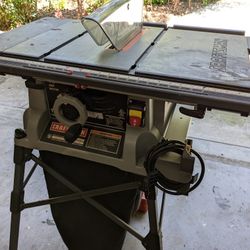 Craftsman 10" Table Saw In Excellent Condition 