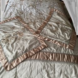 Isabella 6 pieces Cal King Comforter