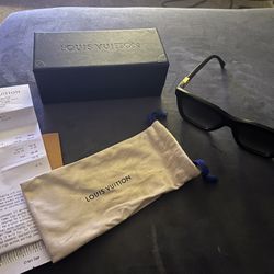 Authentic Louis Vuitton Sunglasses 