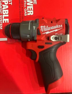 Milwaukee M12 Fuel Hammer Drill