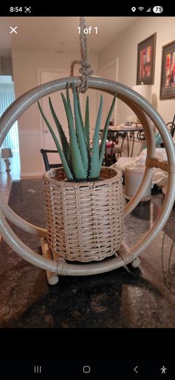 Rattan hanging planter holder