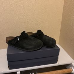 black birkenstock