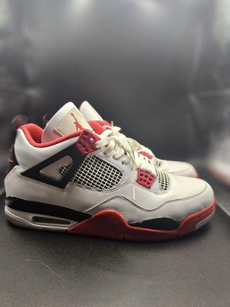 Jordan 4 FIRE RED SIZE12 VNDS 