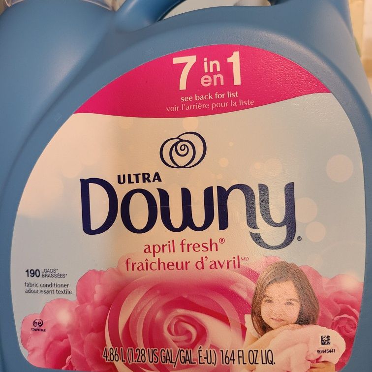 Downy Ultra Fabric Conditioner, April Fresh - 4.86 l (1.28 gal) 164 fl oz