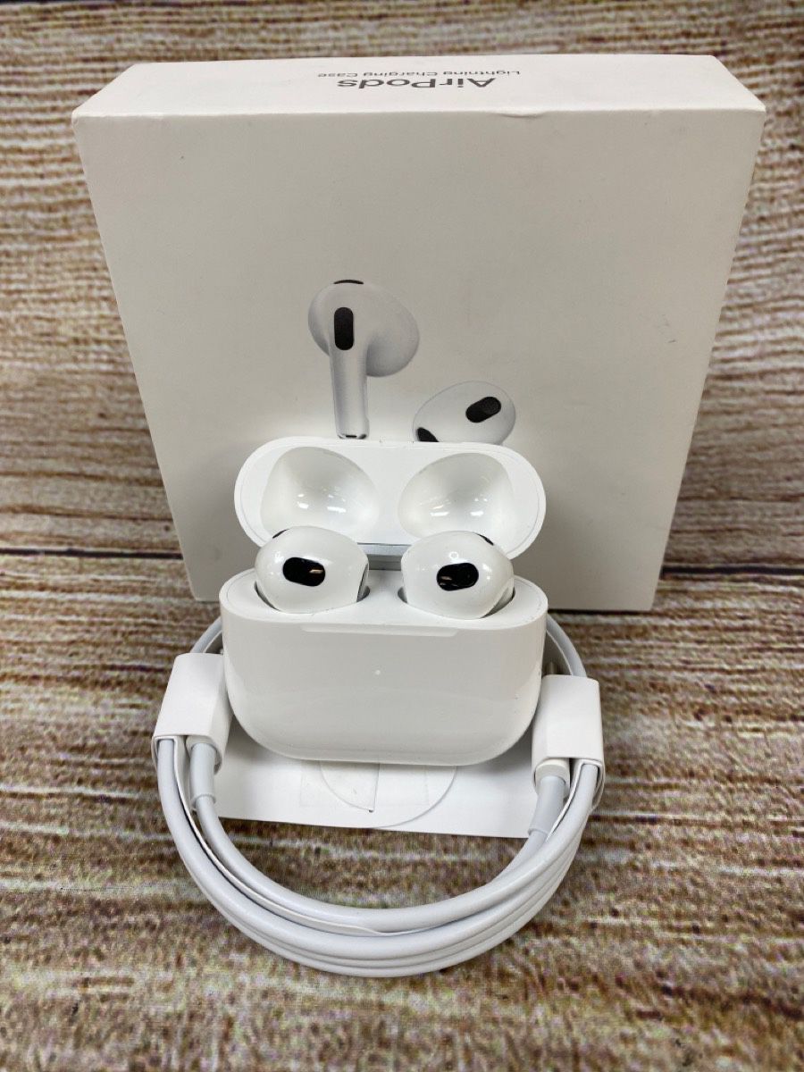 Apple AirPods 3rd Generation MagSafe Wireless Charging Case