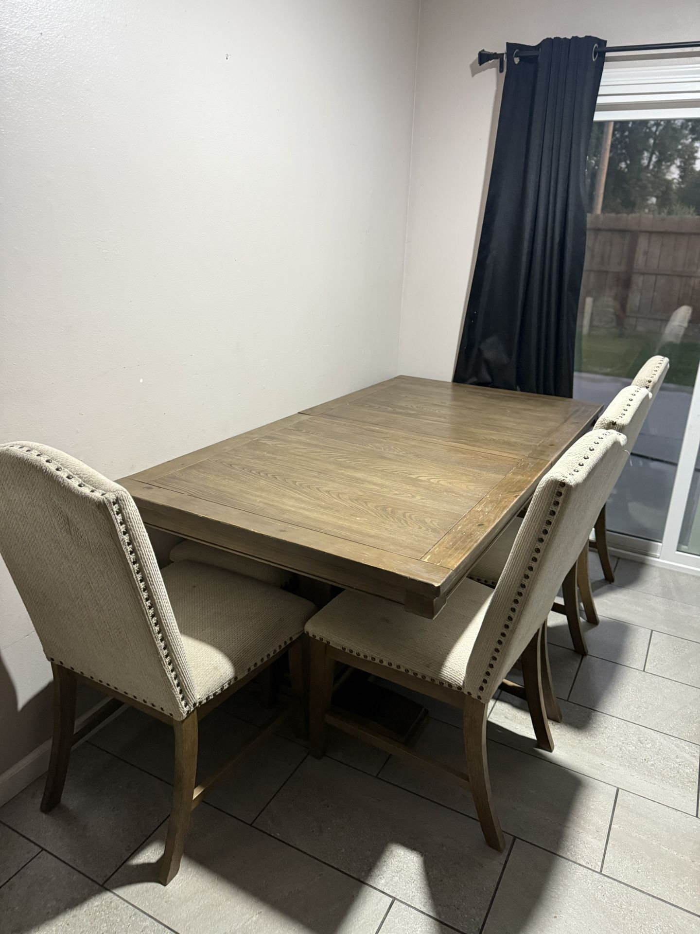Dinning Table