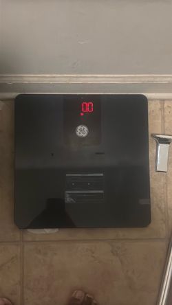 black digital scale