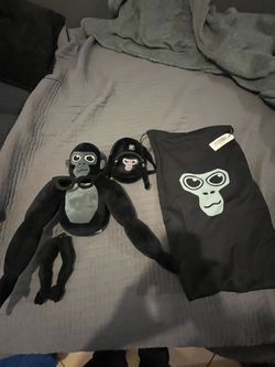 Gorilla Tag Plush Set with Drawstring Bag