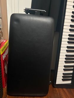 Keyboard seat