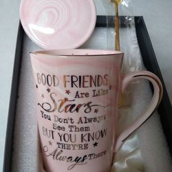 "Good Friends" Mug With Lid And Gold Spoon In  Gift Giving Box.  Has Slit In Lid To Put Spoon Or Straw .