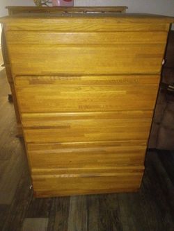 Free cabinet /dresser
