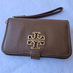 TORY BURCH Women's Britten Wallet Wristlet  100% Genuine Leather Pre Loved