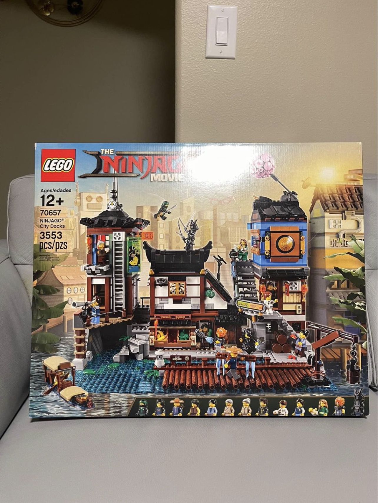 LEGO ninjago docks 70657 (RARE)