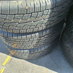 225/70/16/ BRIDGESTONE $250 SEMI NEW FOUR TIRES 