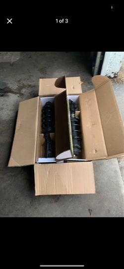 Honda hr-v 2018 2022 front shock and lower ball joints set