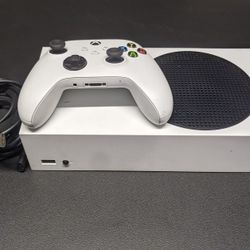 Xbox Series S With Remote - Read Description 