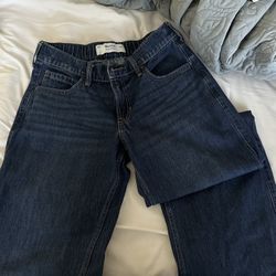 Hollister Low Rise Baggy Jeans 