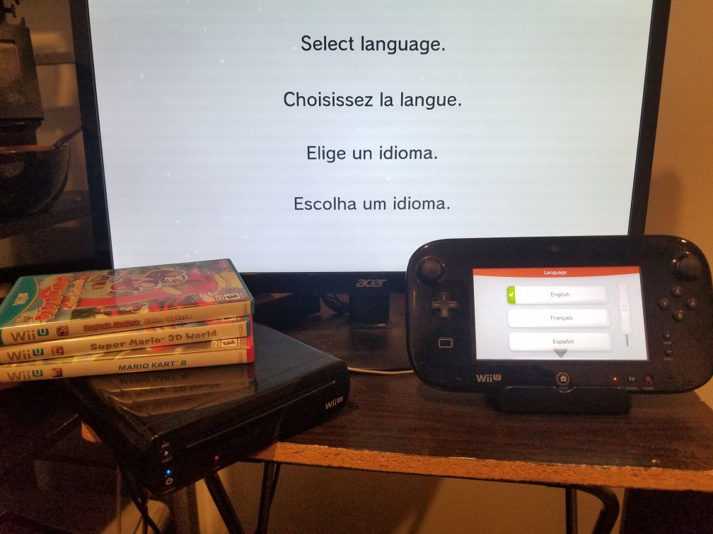 Nintendo Wii U + Games/Controllers