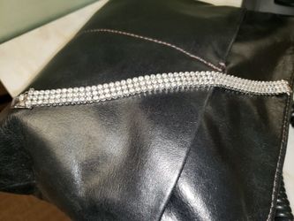Diamond bracelet looks real says the jeweler, paid 500 willing to part with it ...