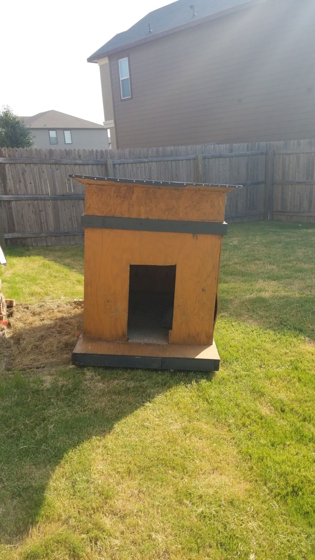 Free large dog house