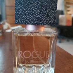 Rihanna Rogue Perfume 