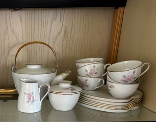 15 piece Noritake Roseville tea set