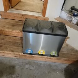 Trash Can New 