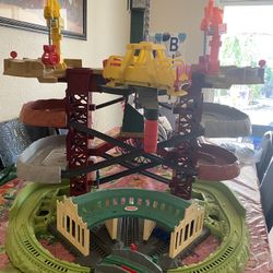 Thomas & Friends Trains & Cranes Super Tower Playset 