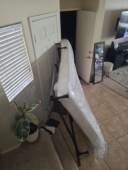 Black Metal queen bed