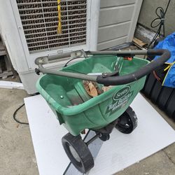 Push Seed Spreader