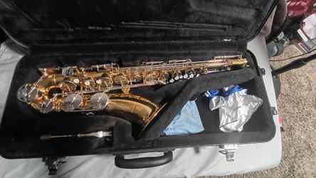 Yamaha Tenor saxaphone and yamaha clarinet