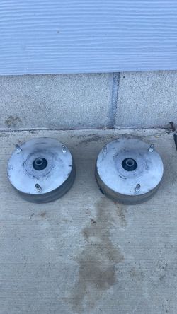 E70 strut mounts