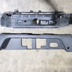 2016 - 2023 TOYOTA TACOMA REAR BUMPER SUPPORT OEM
