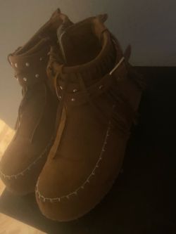 Women’s Brown Fringe Moccasin Ankle Boots