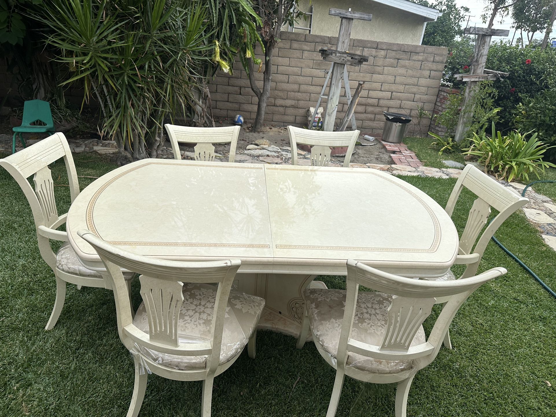 7 Pieces Dining Table 