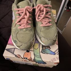 New Balance 2002r Bryant Giles