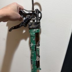 Professional calk gun