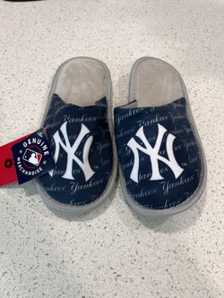New* NY Yankees Youth slippers 